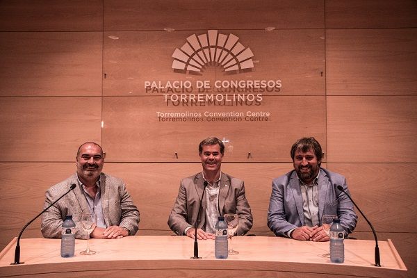 En España, Piaggio se asesora para mejorar el sistema de habilitaciones comerciales