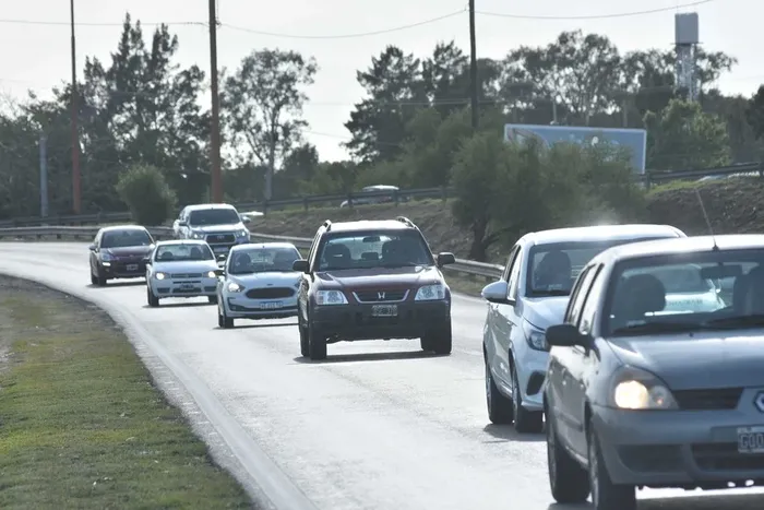 A lo largo de 2025, los combustibles acumularon un incremento de más del 40%. Créditos: Flavio Raina