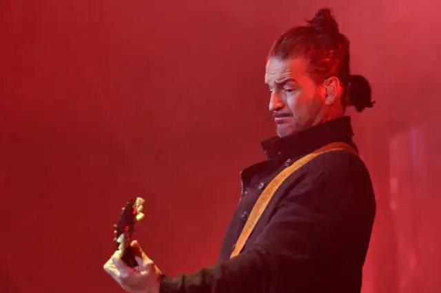 Para la compañía que lo trajo, Arjona es "poco profesional"