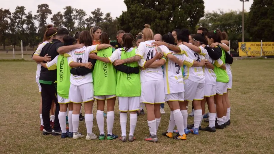El equipo de fútbol femenino de Aldosivi arrancó con el pie izquierdo en el torneo AFA