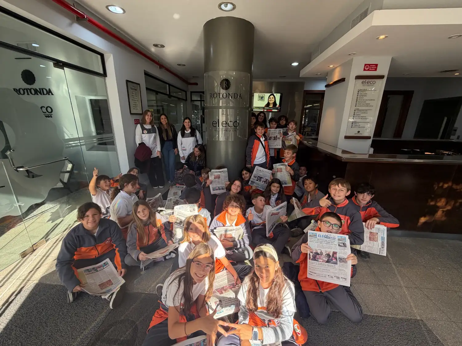 Alumnos del Colegio Aprenderes recorrieron El Eco.