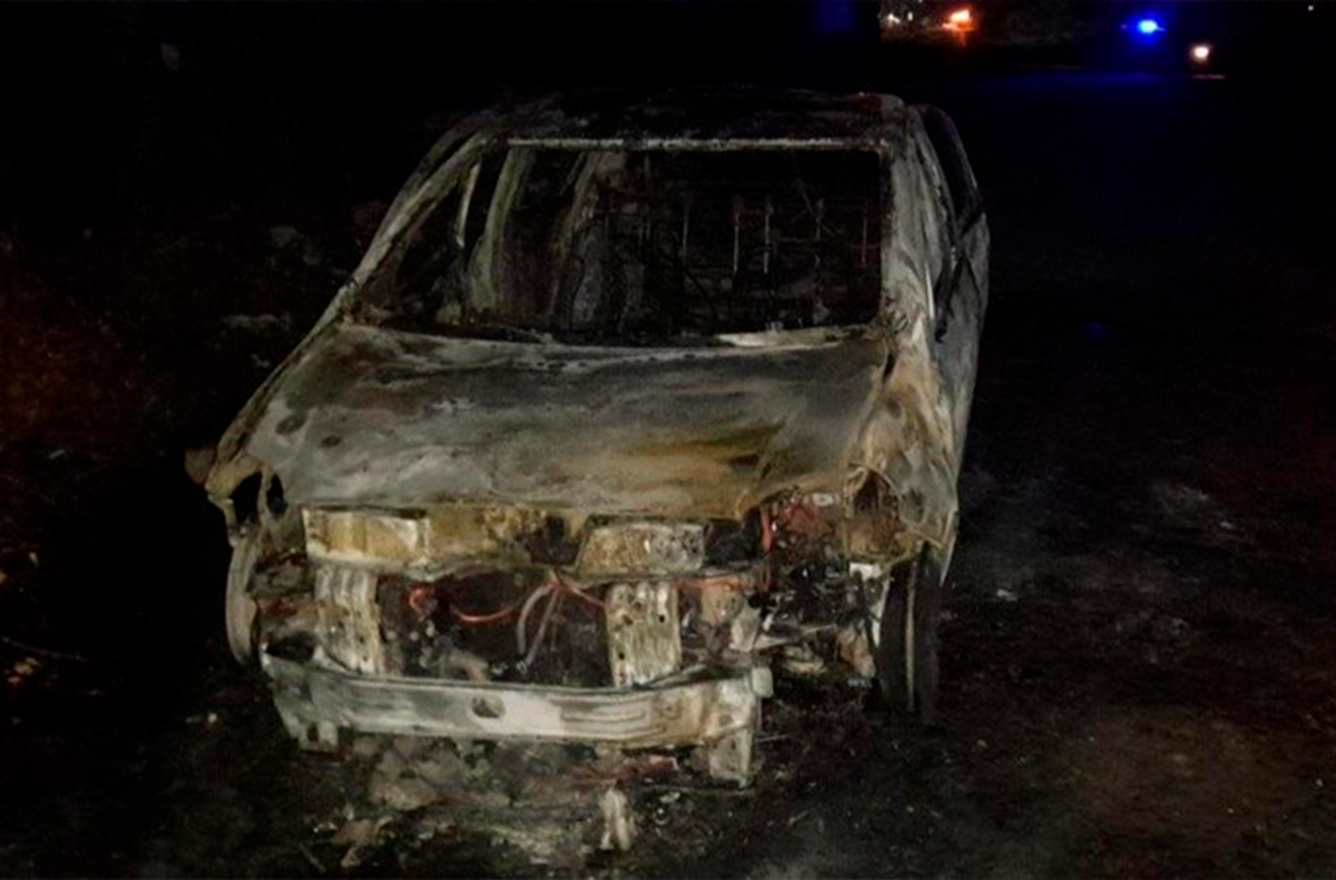 Hallaron incendiado el auto del hombre al que mataron de un tiro en la cabeza en zona sudoeste