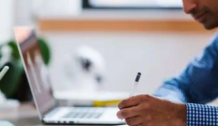 Equipo interdisciplinario docente ofrece asistencia gratuita a padres a través de un blog