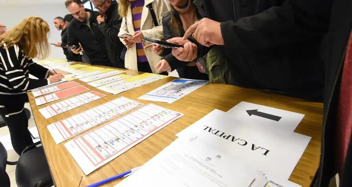 A los efectos de esta elección se utilizará el Sistema de Boleta Única, distinguiéndose debidamente los diecinueve convencionales reformadores. Foto: Archivo