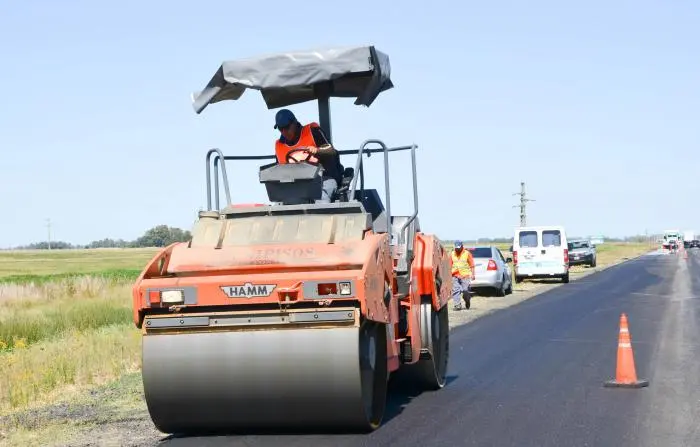 Repavimentan ruta que une Arrecifes con Salto
