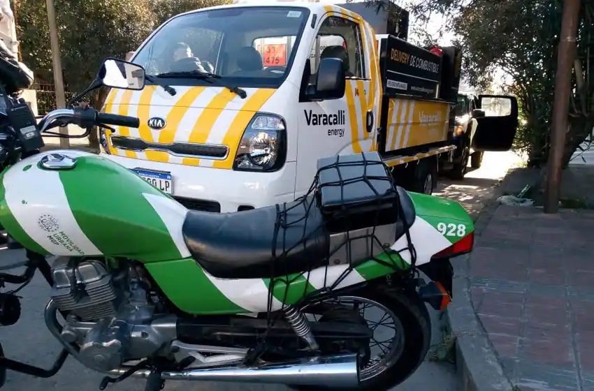 Sin habilitación, secuestraron un vehículo que hacía delivery de combustibles