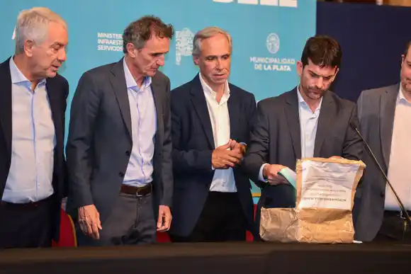 Licitaron las obras para el acceso a City Bell desde la Autopista Buenos Aires - La Plata