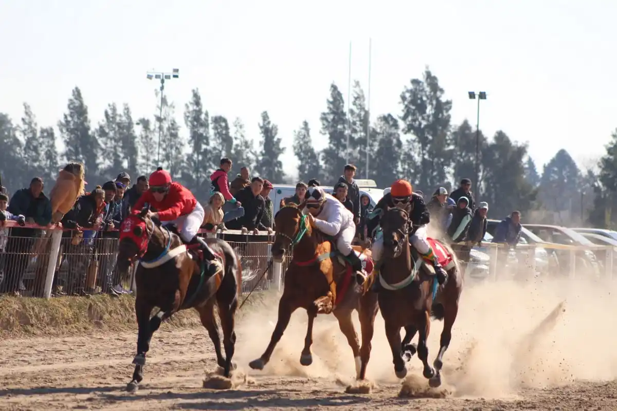 Digital Leyend se adjudicó la
"Carreras de las Estrellas"