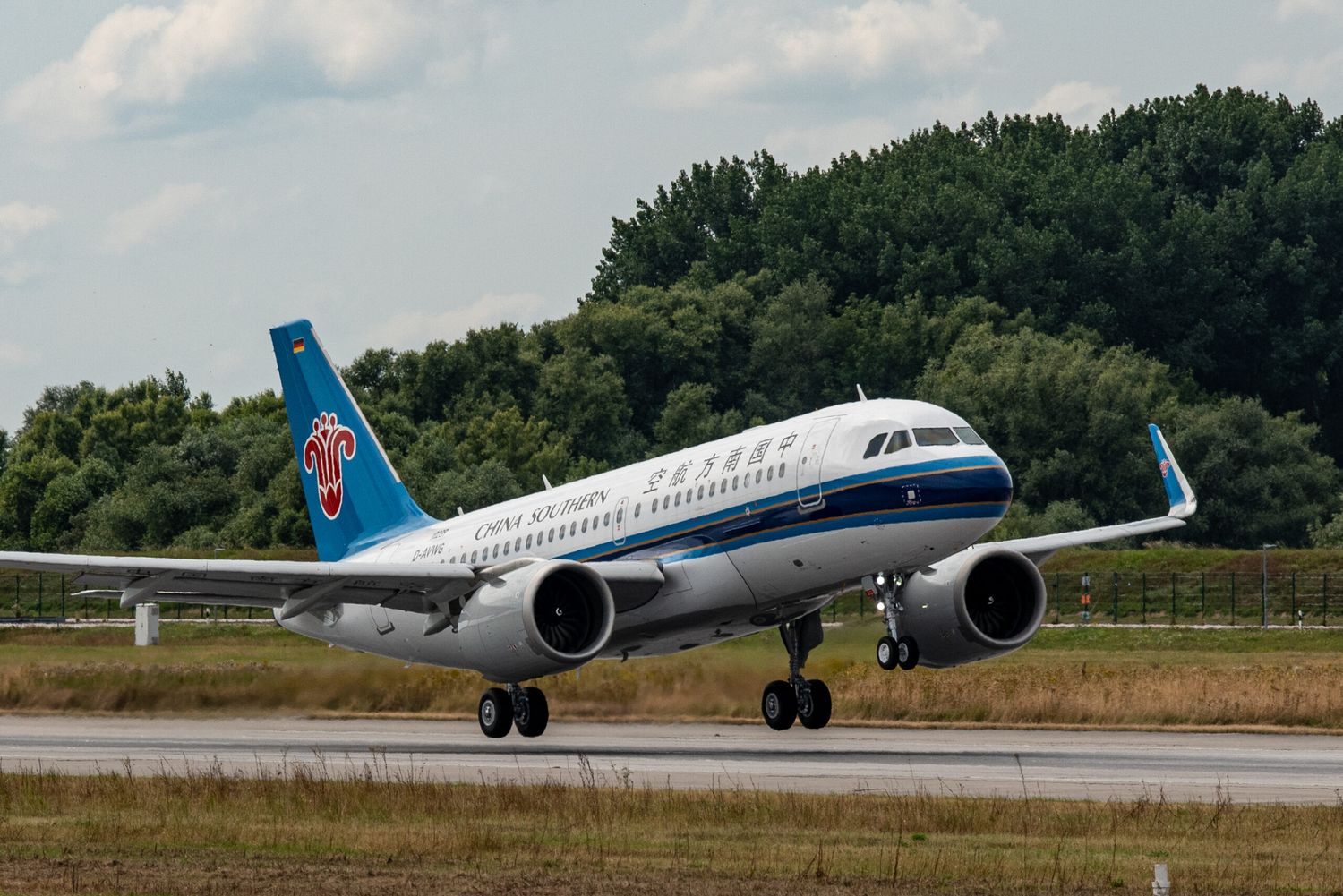 China Southern in talks to join Oneworld