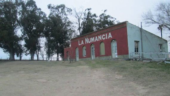 Padres reclaman al Concejo por el transporte rural en La Numancia