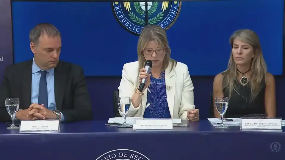 Desmantelaron una red de extorsiones que operaba desde distintas cárceles luego de que un soldado se quitara la vida en Olivos