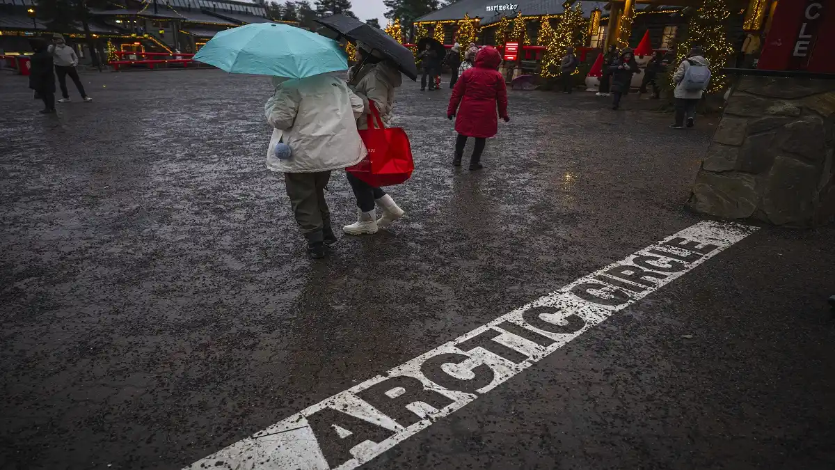 LA INUSUAL entrevista a «PAPÁ NOEL» donde se queja del CALENTAMIENTO GLOBAL y un ÁRTICO cada vez más CÁLIDO