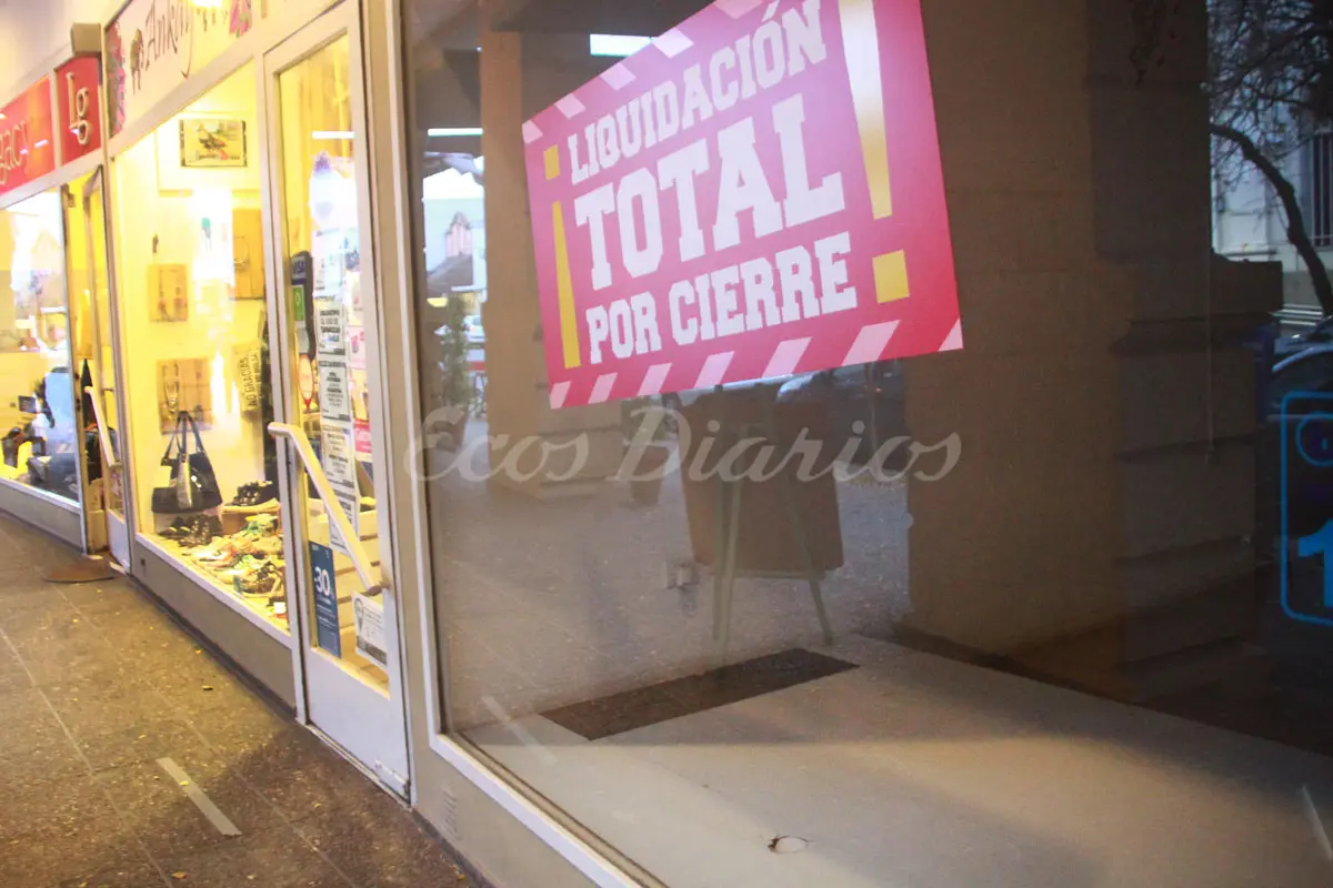 Siguen cerrando persianas, para no volver a abrirse