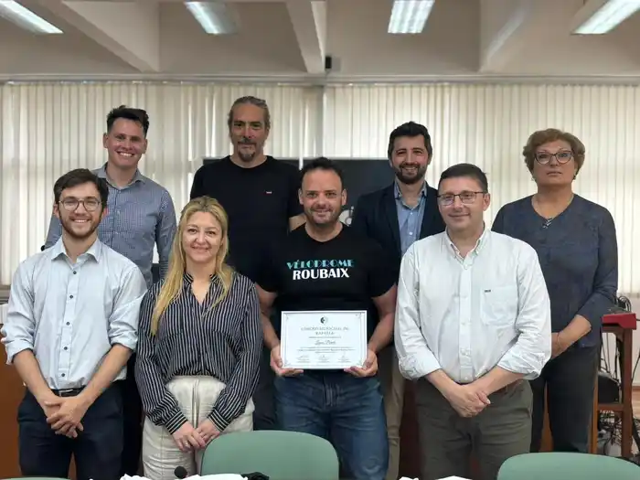 Los concejales recibieron a Lucas Peretti, campeón mundial y panamericano de ciclismo - 2
