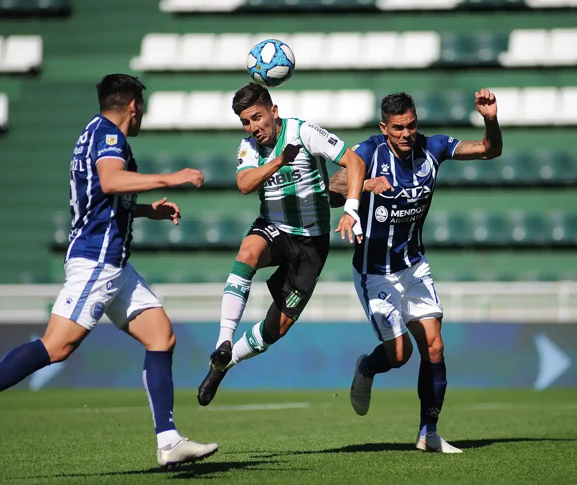 Con Tesuri y Ojeda, Godoy Cruz no pudo contra Banfield que lidera la zona