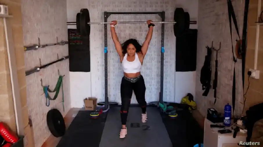 Nuevo estudio sugiere que el levantamiento de pesas cambia el cerebro y los músculos