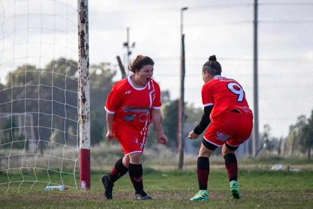 El femenino abre la cuarta
