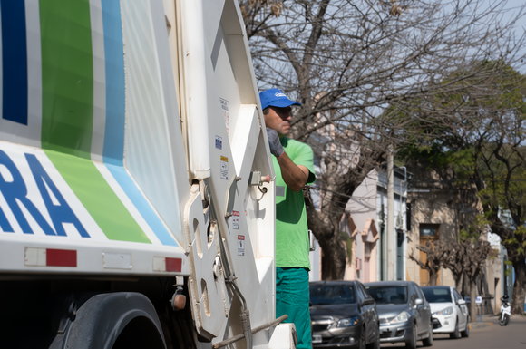 Ashira seguirá al frente del servicio de recolección de residuos e higiene urbana
