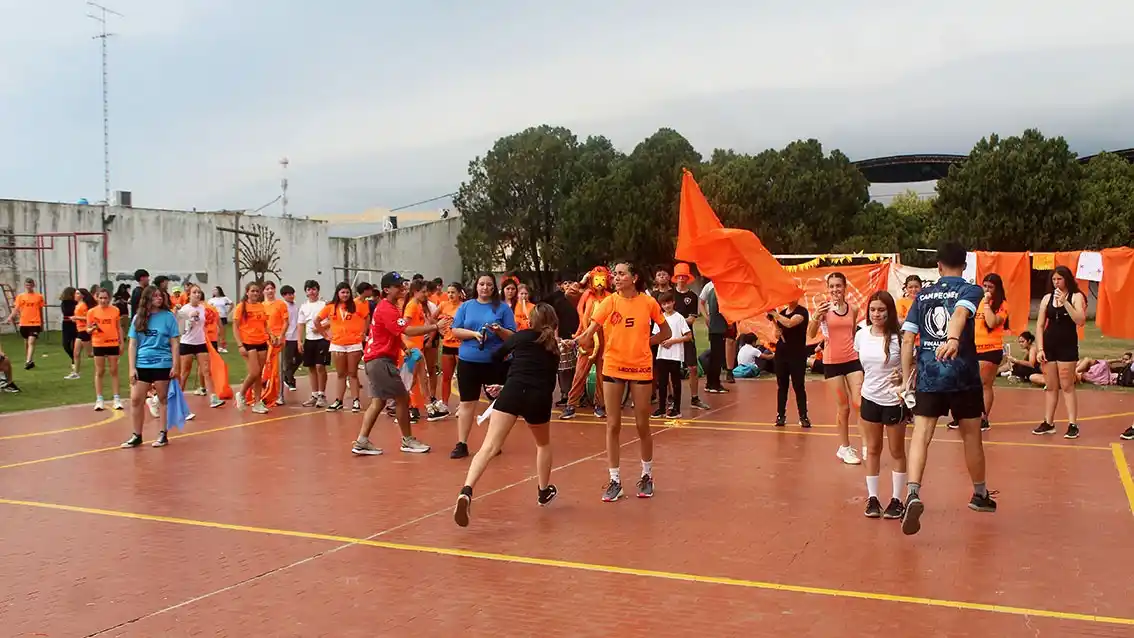El Colegio San José inauguró los Juegos del Génesis con gran participación estudiantil