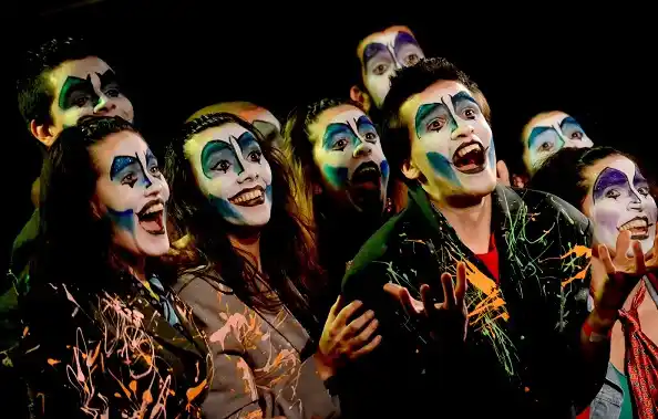 La murga Payasxs de Overol vuelve a Gualeguaychú 