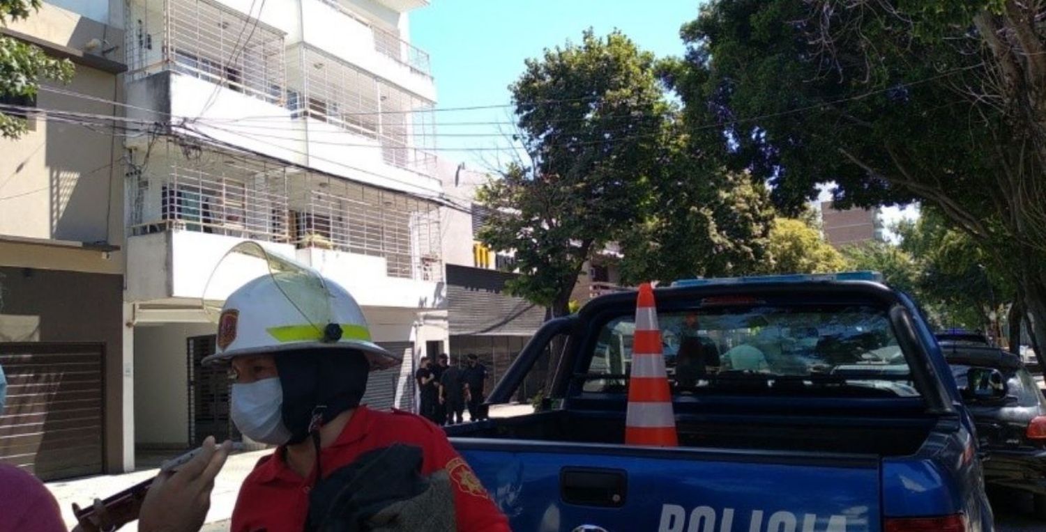 Se incendio un monoambiente en barrio Echesortu: una mujer fallecida