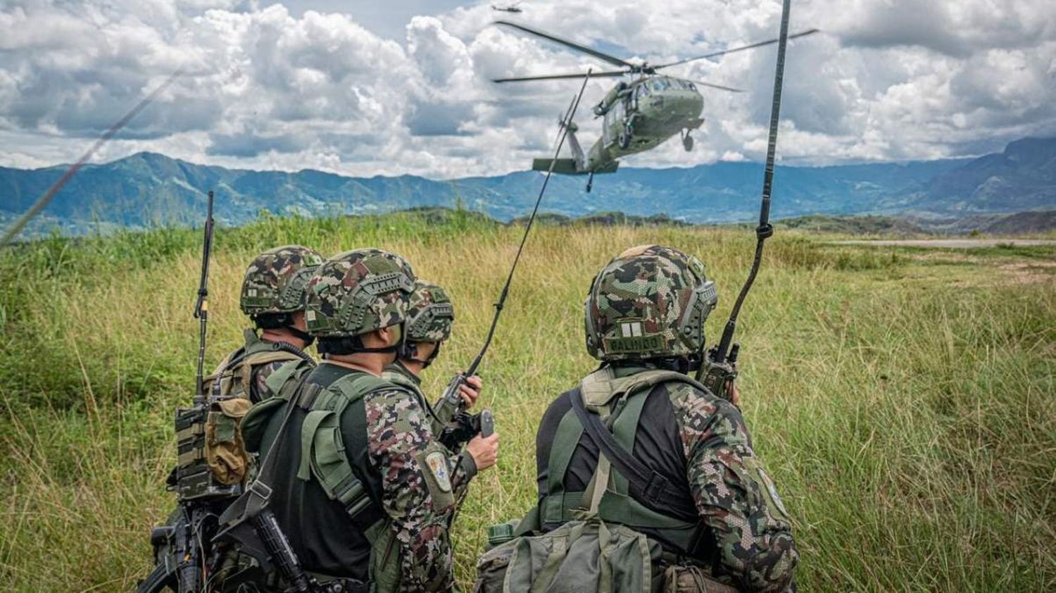 Ejército desactivó más de 100 kilos de explosivos de disidentes de las FARC en Colombia