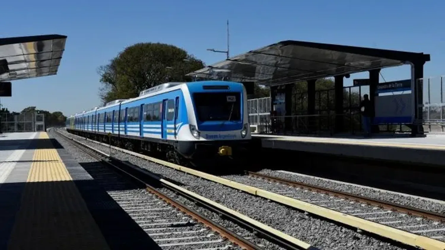 El Gobierno cerró una empresa de trenes y despidió a 1.388 trabajadores