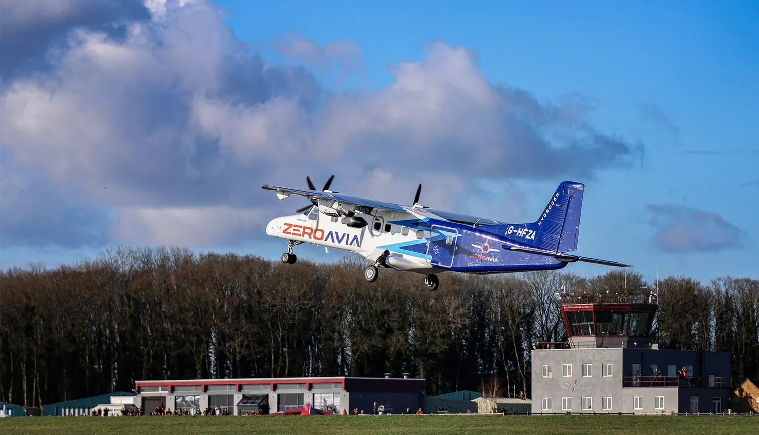 Primer vuelo del avión más grande del mundo con un motor eléctrico propulsado por hidrógeno