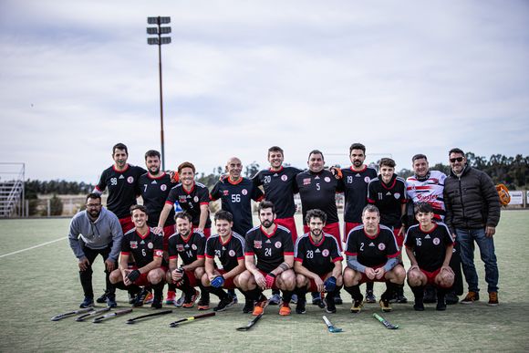 Hockey sobre césped: el Globo ganó y sigue soñando 
