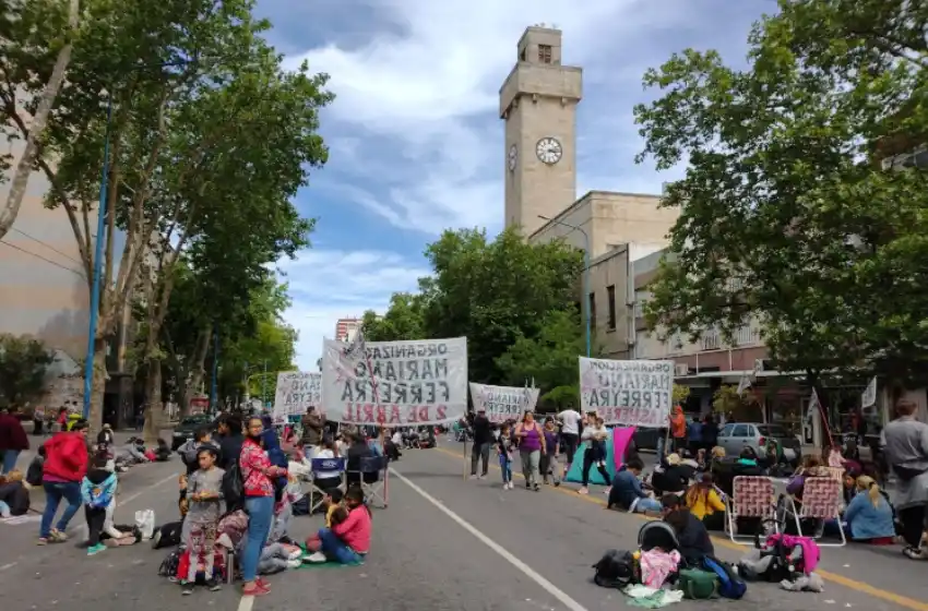 La organización “Mariano Ferreyra” a la espera de una respuesta positiva para no acampar frente al Municipio