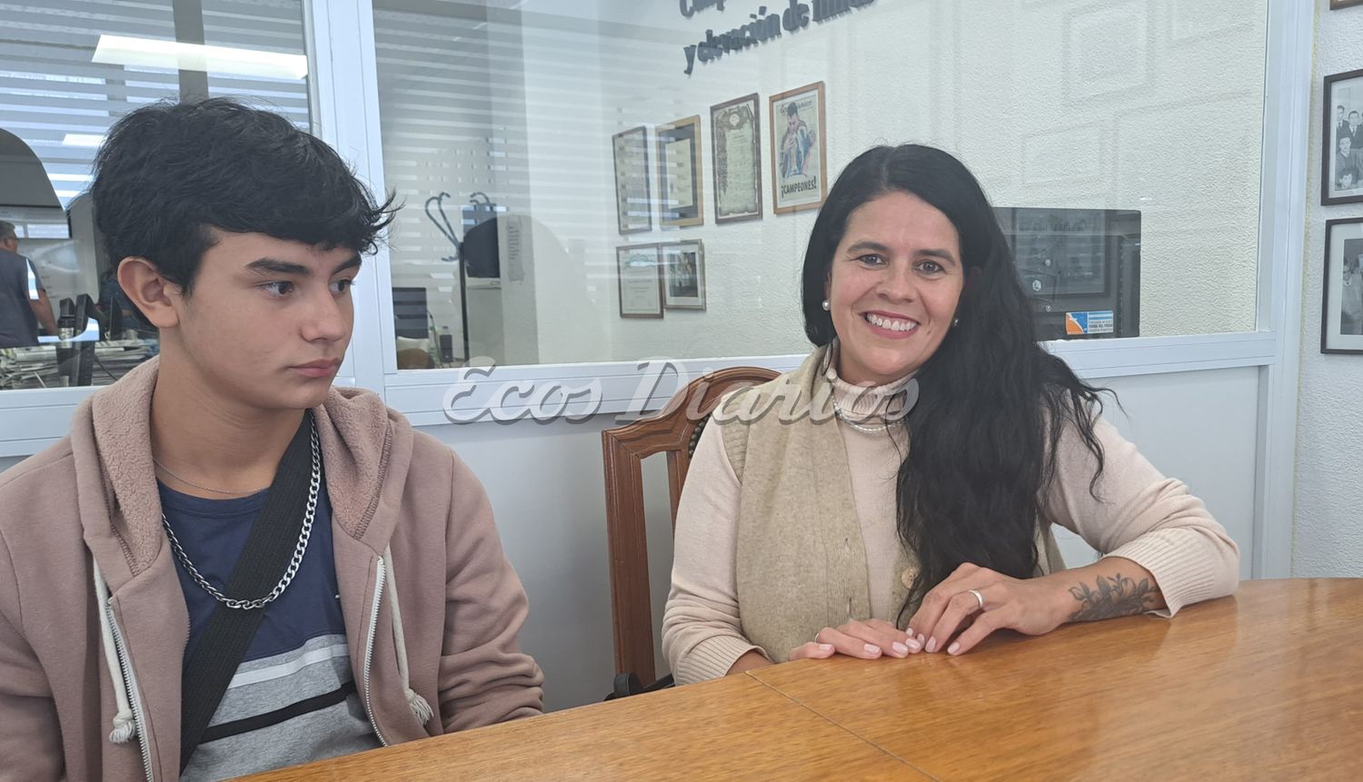 Verónica Jana Burstein y su hijo.