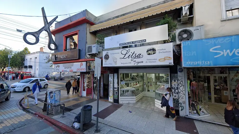 Hicieron un boquete desde el comercio aledaño