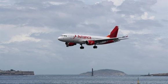 Tribunal ordena al Gobierno de Duque frenar crédito a Avianca