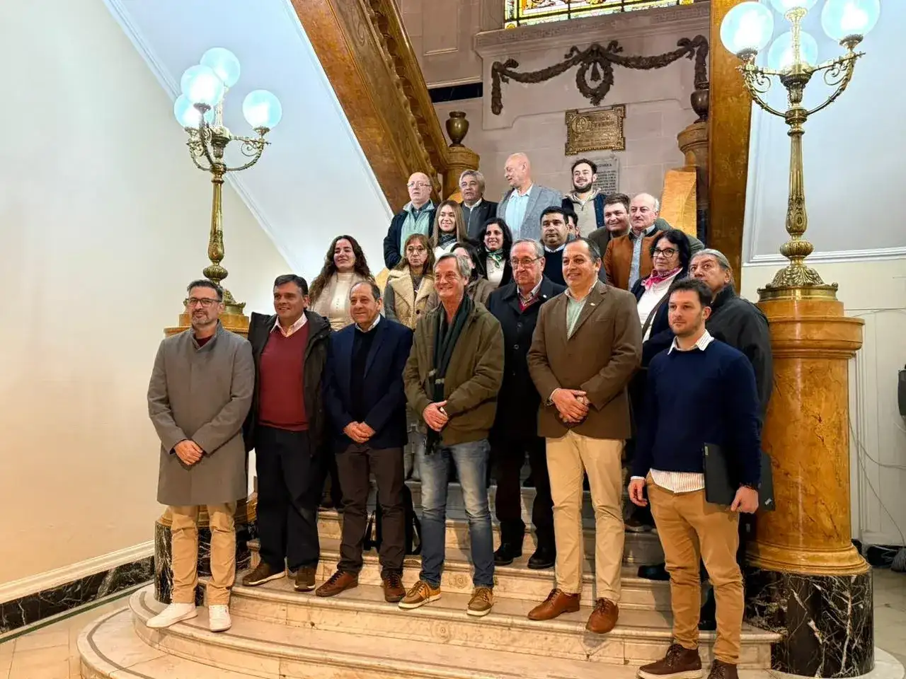 El intercambio permitió compartir experiencias sobre gobernanza local, cooperación internacional y articulación público-privada, pilares que forman parte del modelo de gestión impulsado por el Municipio.