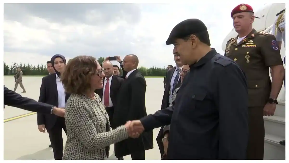 ¡LE AGARRÓ EL GUSTICO! Maduro aparece en Turquía para asistir a la toma de posesión de Erdogan