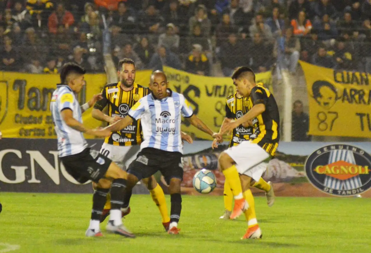 Cuarto empate consecutivo de Santamarina