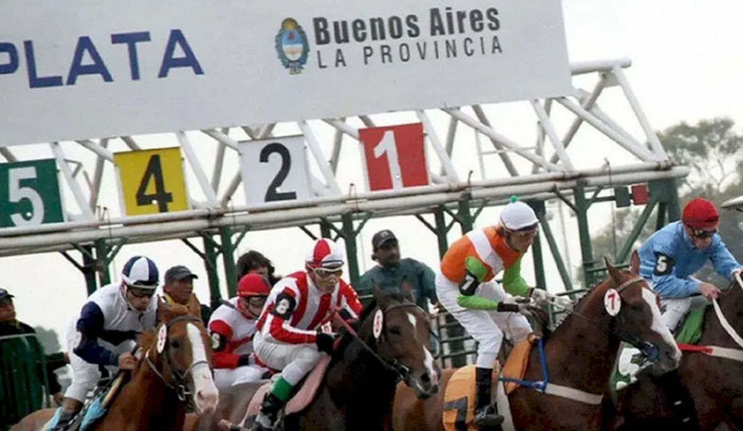 Jueves 1: Actividad Hipódromo de La Plata