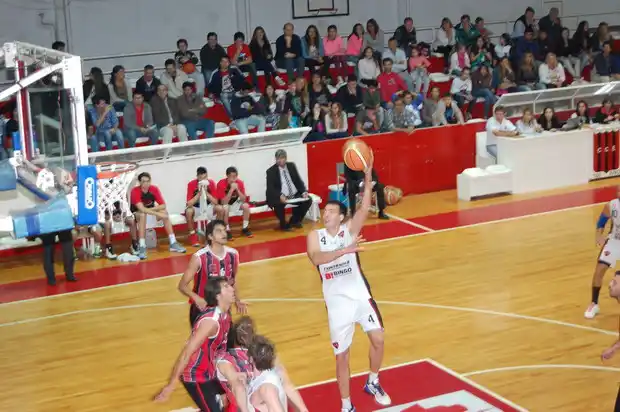 Central cayó en el Bértora ante Caracarañá