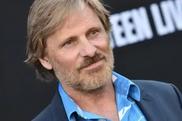 Viggo Mortensen está en Argentina y celebra la circulación de poesía en el país