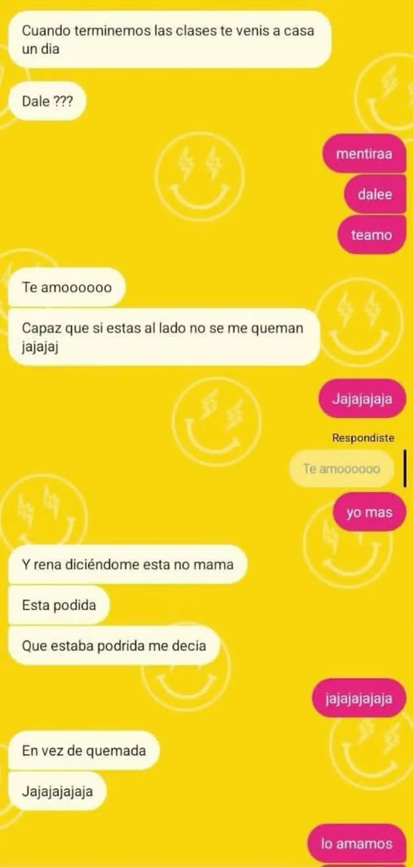 Chats de la maestra con uno de sus alumnos.