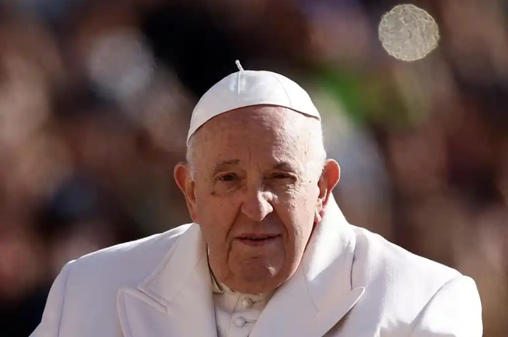 Mejora la salud del papa Francisco y podría ser dado de alta este sábado