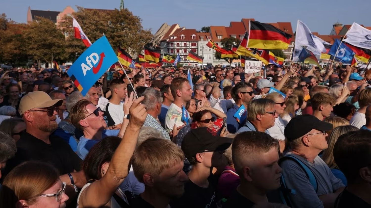 El partido de extrema derecha Alternativa para Alemania (AfD) se enfrenta a crecientes peticiones de prohibición a pesar de ser el mayor grupo de oposición de Alemania. Sean Gallup/Getty Images