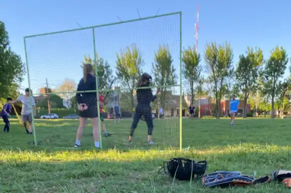 Anuncian el Primer Encuentro Escolar de Softbol en Chascomús
