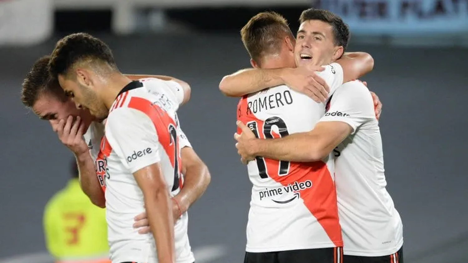 Por un penal polémico, River cerró con un triunfo ante Platense la Zona A 