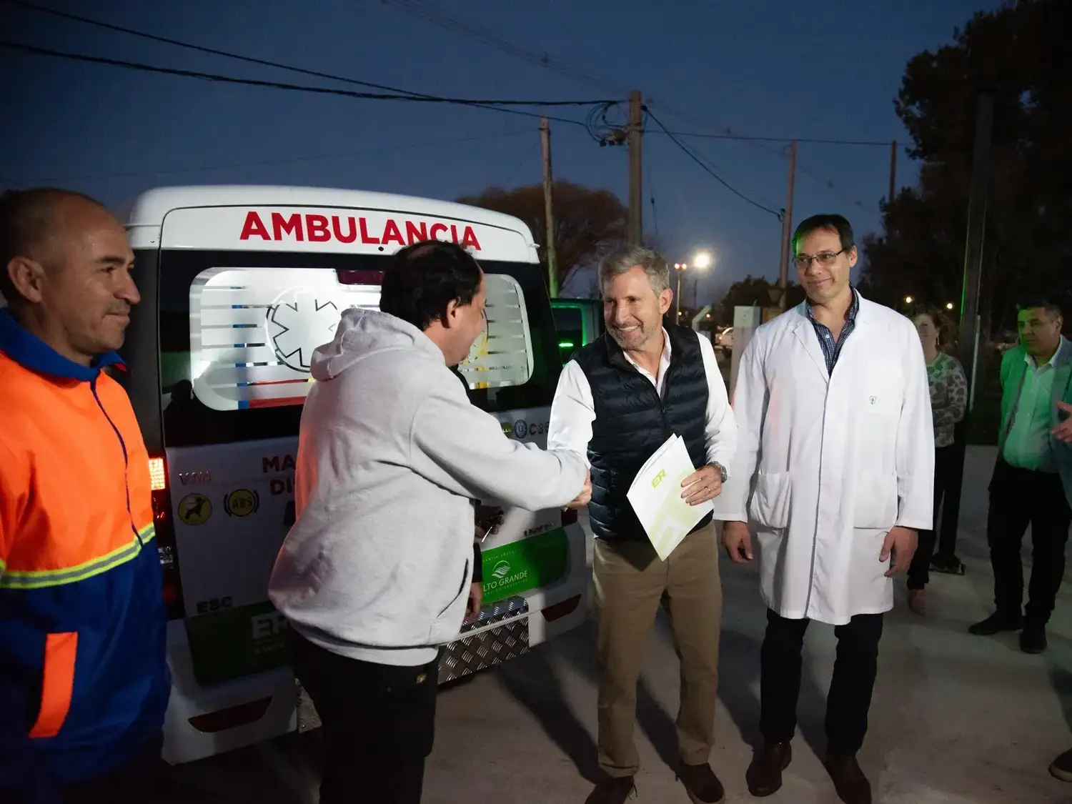 Frigerio inauguró obras y entregó nuevas ambulancias en hospitales de Basavilbaso y Rosario del Tala
