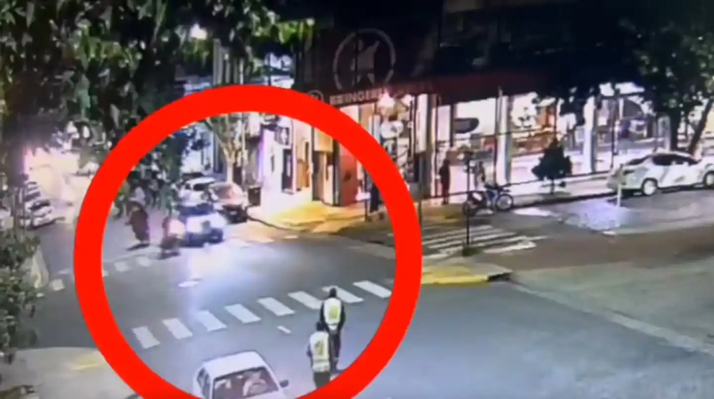 El agente sigue internado en terapia intensiva.