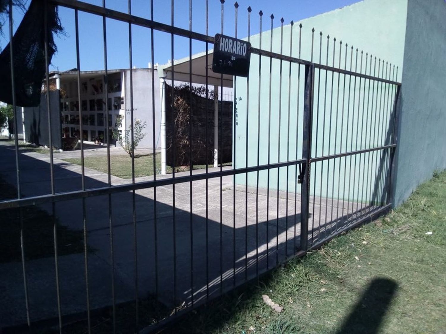 Faltan nichos en el cementerio de María Grande