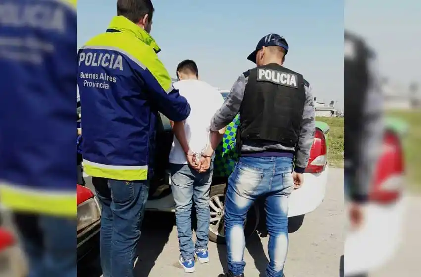 Dos detenidos por robar 50 mil dólares en una entradera