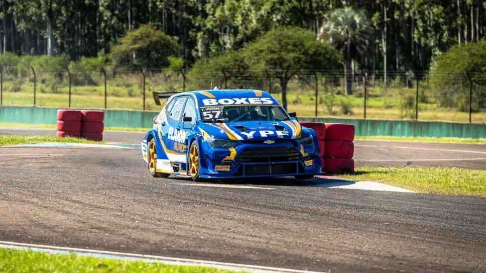 Franco Vivian se quedó con el triunfo en la fecha del TC2000 en Salta