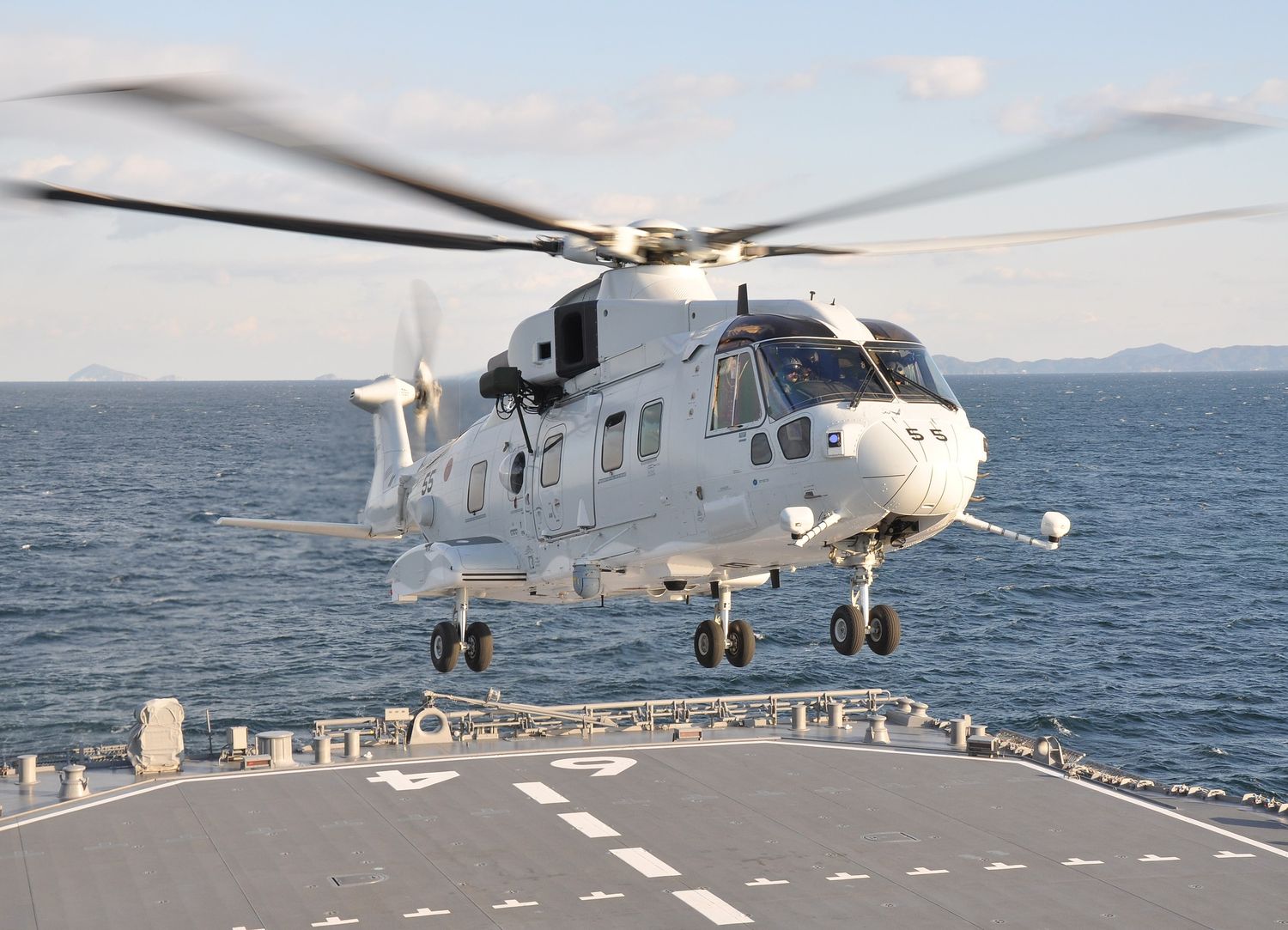 Paris Air Show: Leonardo and Kawasaki Heavy Industries sign contract for more MCH-101 helicopters